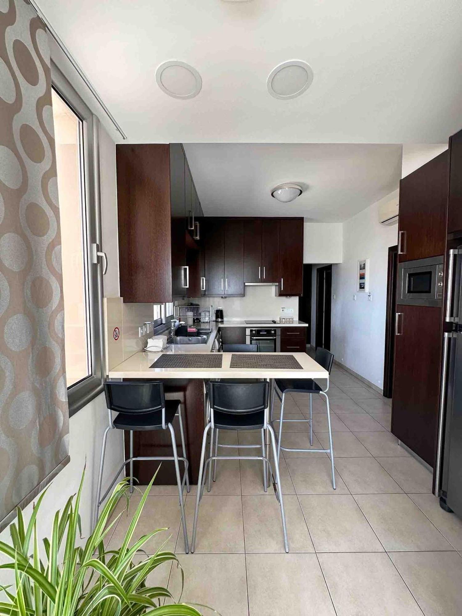 Topikos Apartments Айя-Напа Номер фото