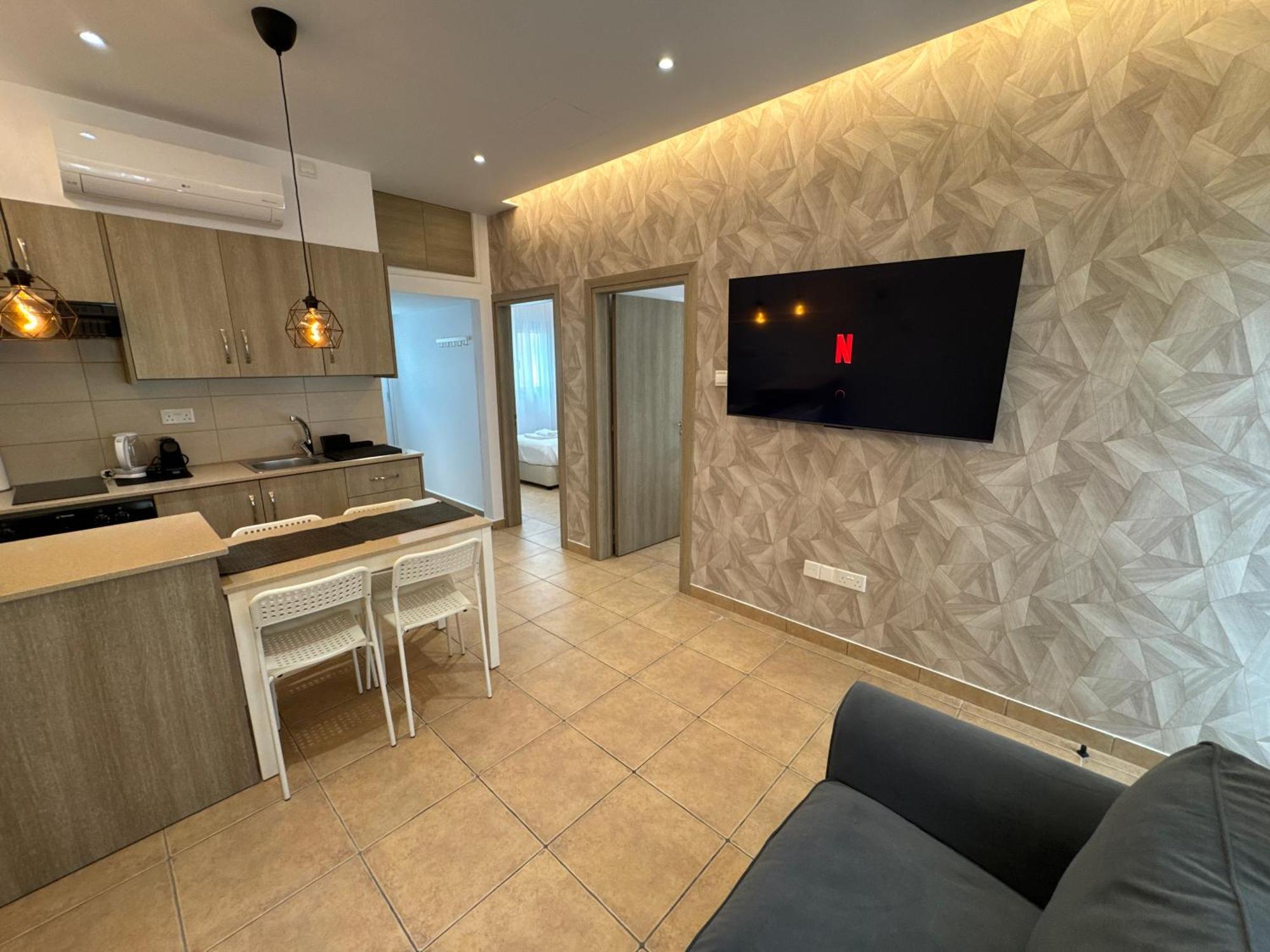 Topikos Apartments Айя-Напа Экстерьер фото