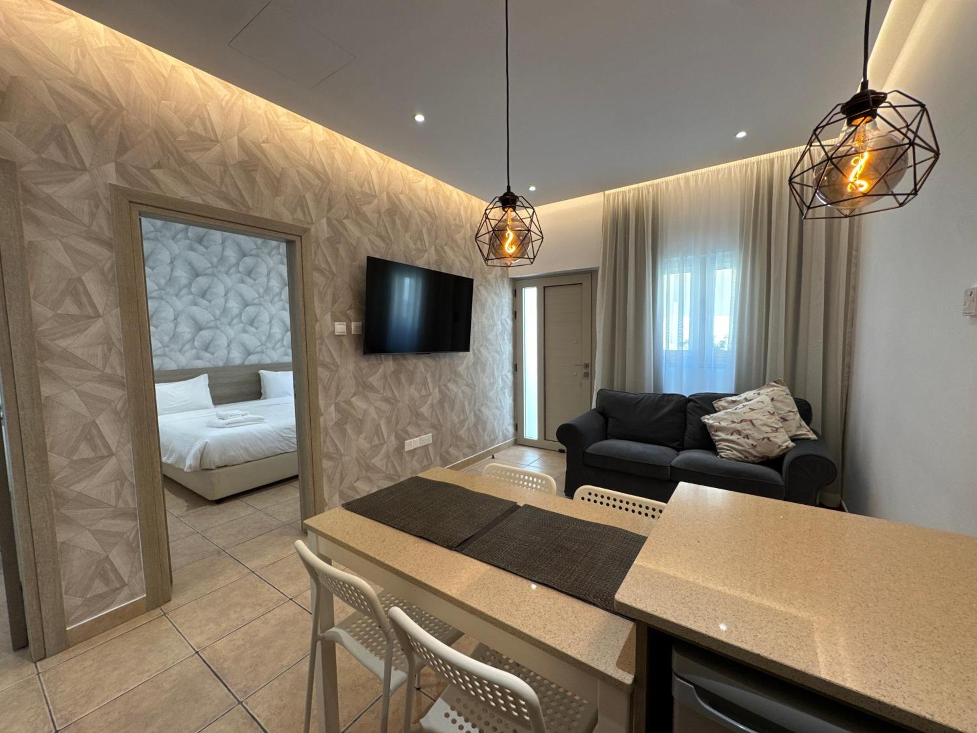 Topikos Apartments Айя-Напа Экстерьер фото